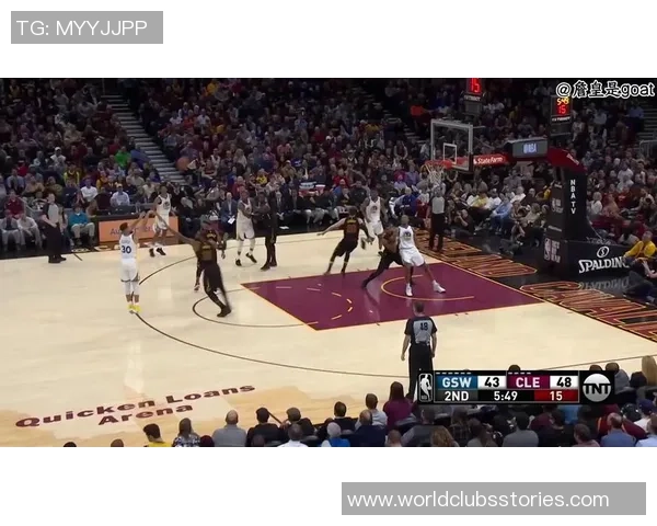 2015年NBA总决赛热火与雷霆的巅峰对决回顾与精彩瞬间分析 2015年NBA总决赛热火与雷霆的巅峰对决回顾与精彩瞬间分析